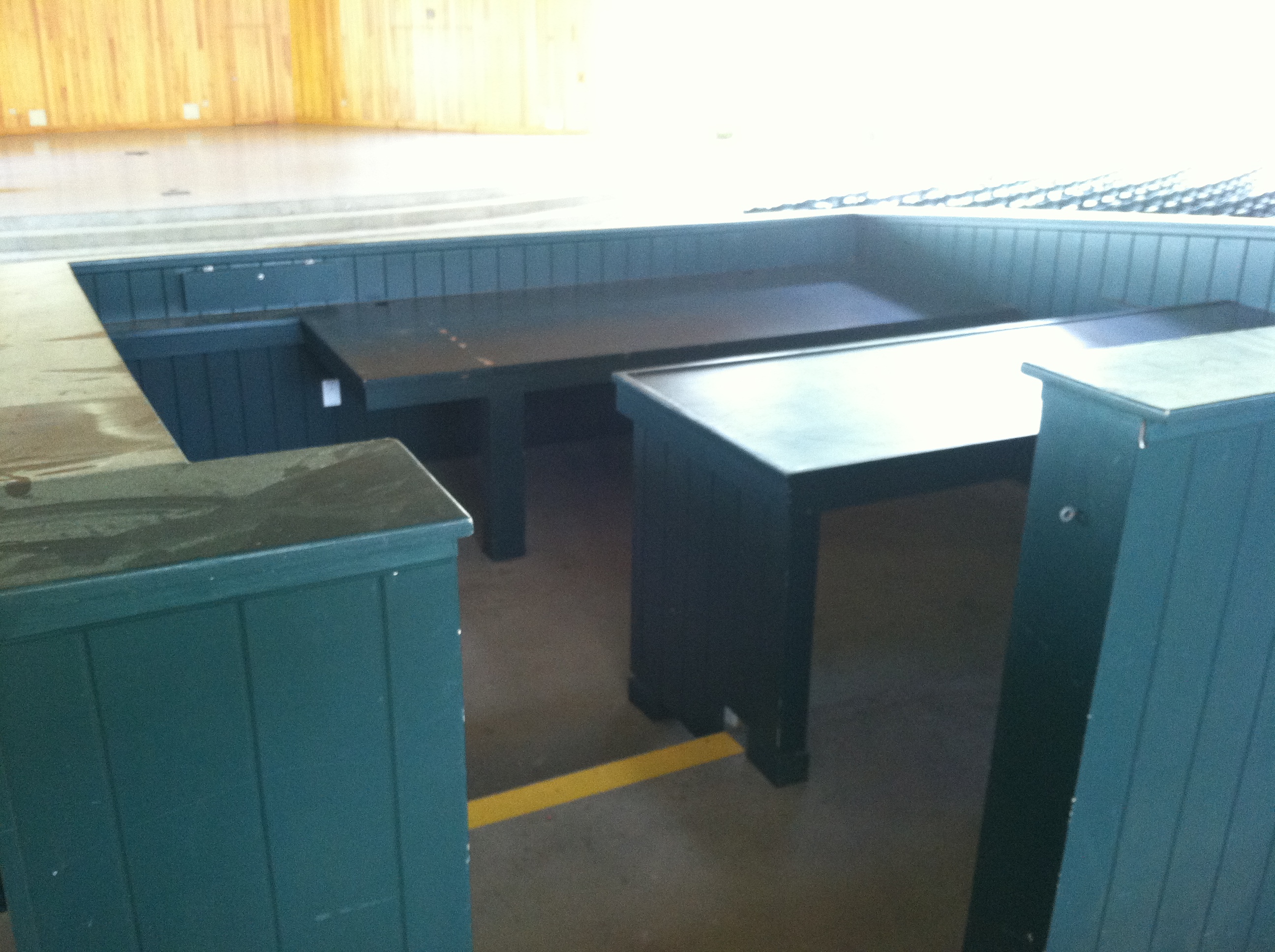 wood platform for screen installation