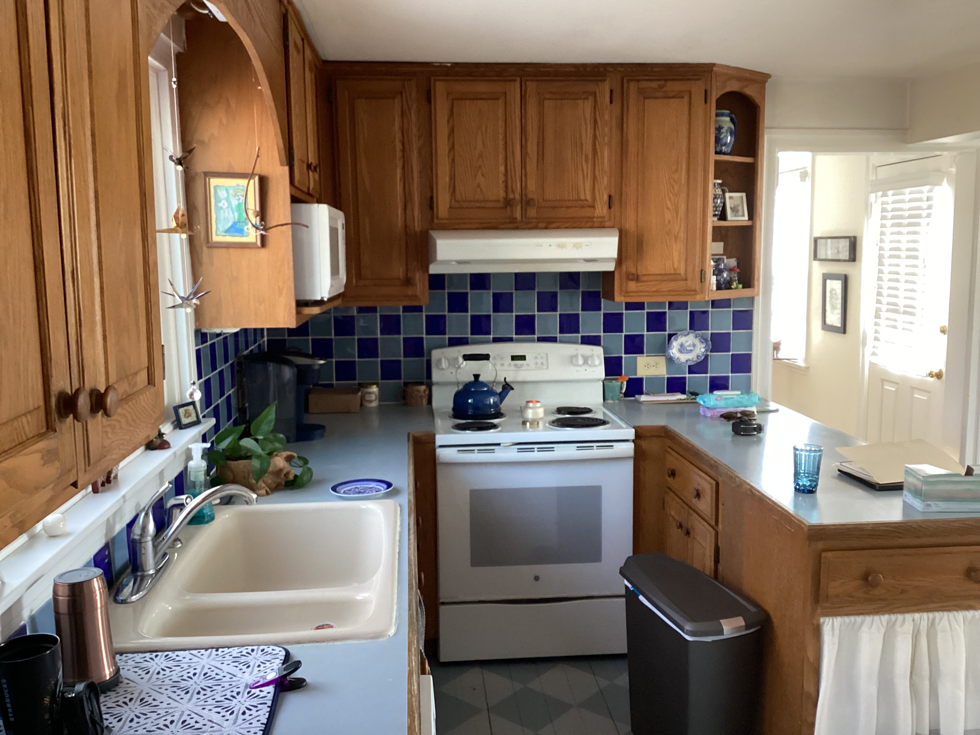 kitchen before 2